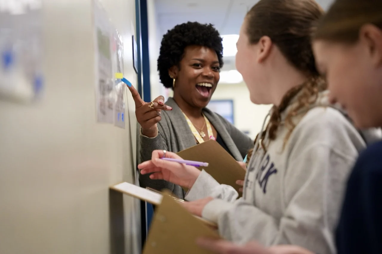 teacher helping students with executive function skills