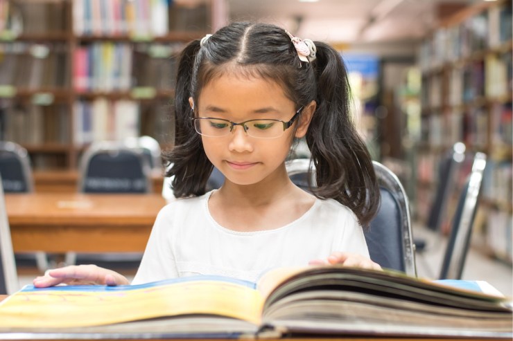 girl reading