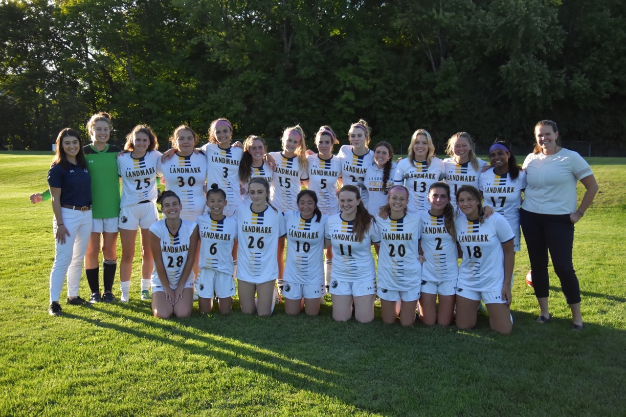 girls varsity soccer team